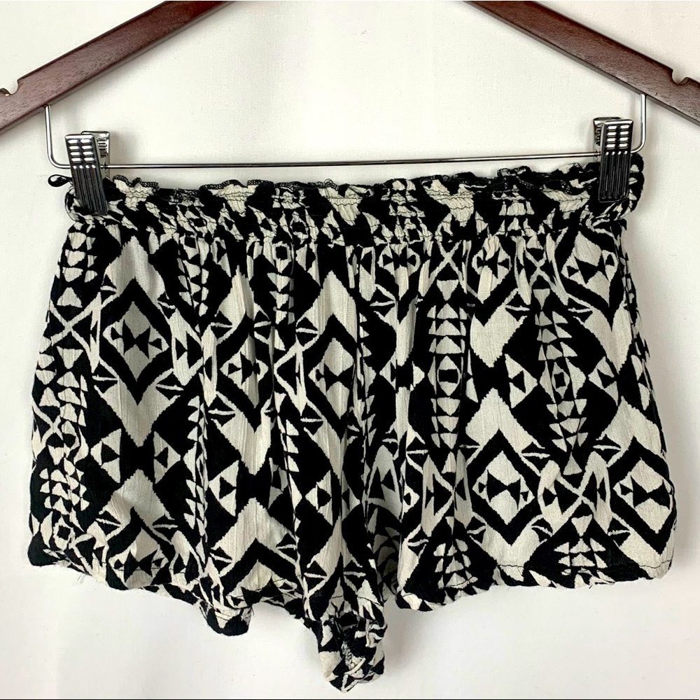 Angie‎ Patterned Shorts